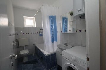 Croacia Chata Otočac, Exterior